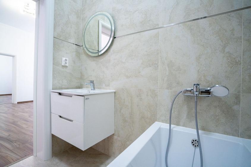 Apartament cu 2 camere, casă la curte comună – Central, Oradea
