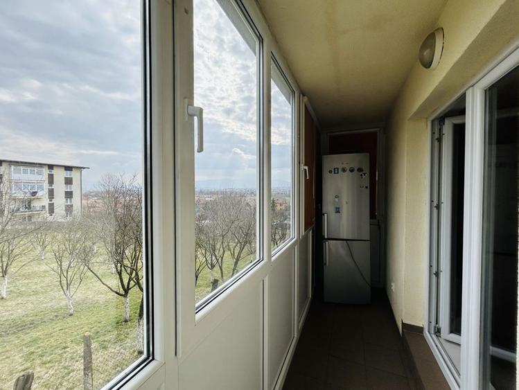 Apartament 2 camere, la cheie, balcon, boxa, loc de parcare