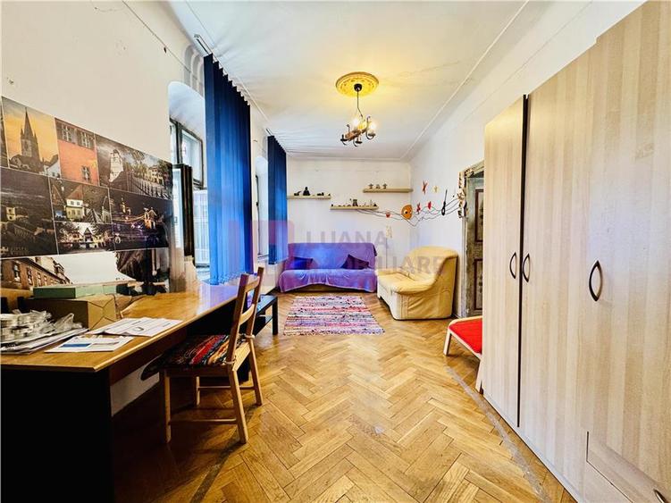 Apartament 4 camere | strada Cetatii | etaj | 148 mp | curte