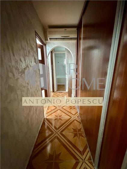 Apartament 3 camere, curte proprie, Ploiesti, zona 9 Mai.