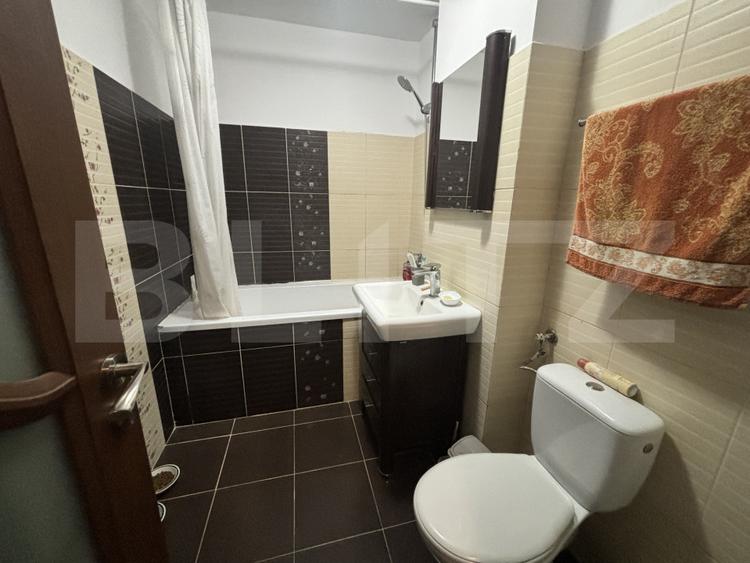 Apartament 3 camere de vânzare , 75 mp, Cartierul Carpați II