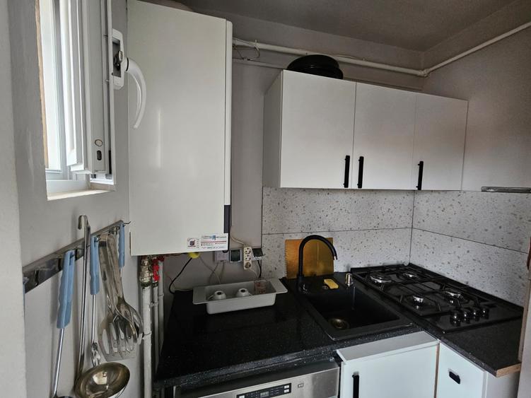 Apartament 3 camere, dec, 2 băi, 2 balcoane, et. 3 din 4, zona Șagului-Steaua