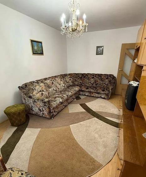 Apartament 2 camere, decomandat, zona Tg Cucu