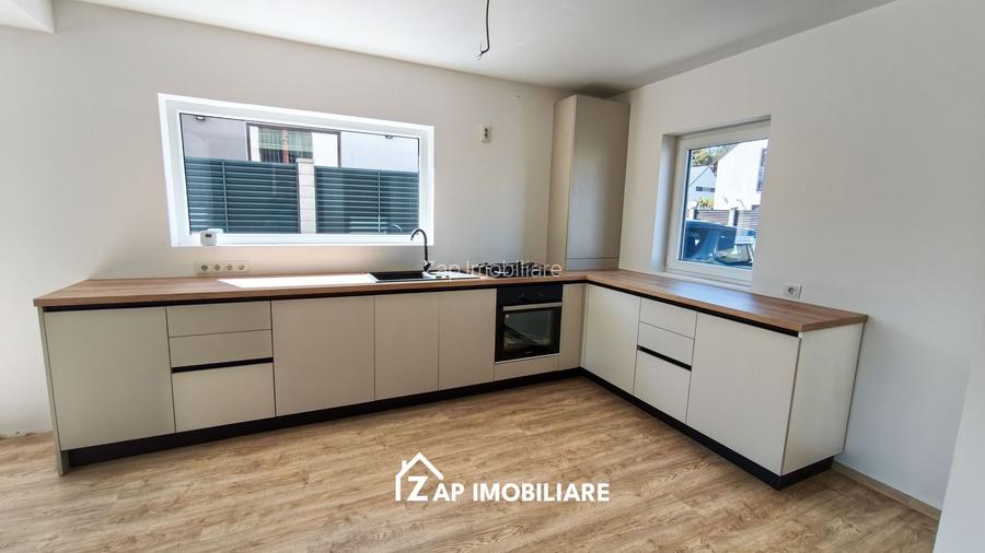 Casă - Strada Budiului - 100 mp Utili - Teren 300 mp - 4 Camere - 25