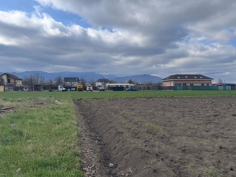 Teren zona superba Brasov 656 mp certificat urbanism, si proiect vila tip duplex