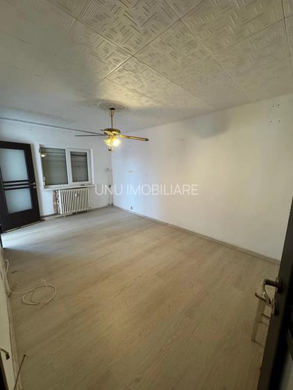 2 camere decomandat chiar in spate la lidl nicolina prima statie - 3