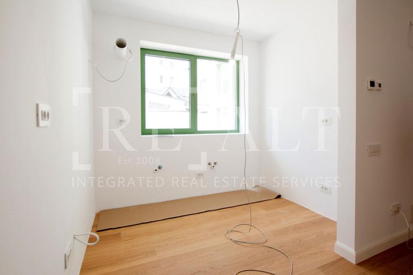 Inchiriere apartament 3 camere | Intrare separata, NOU | The Corner, Eminescu
