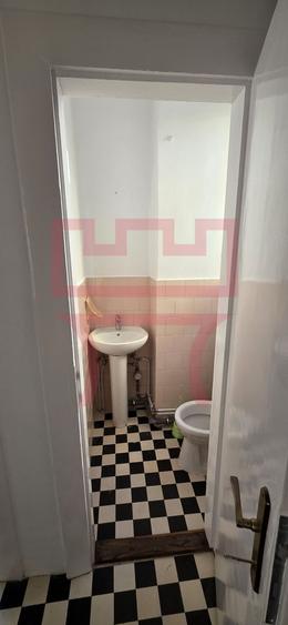 Apartament nemobilat sau birou in casa 160mp zona Emil Isac