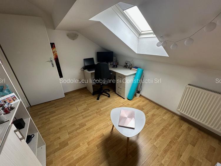 Casă / Vilă cu 5 camere zona Lunei - 35