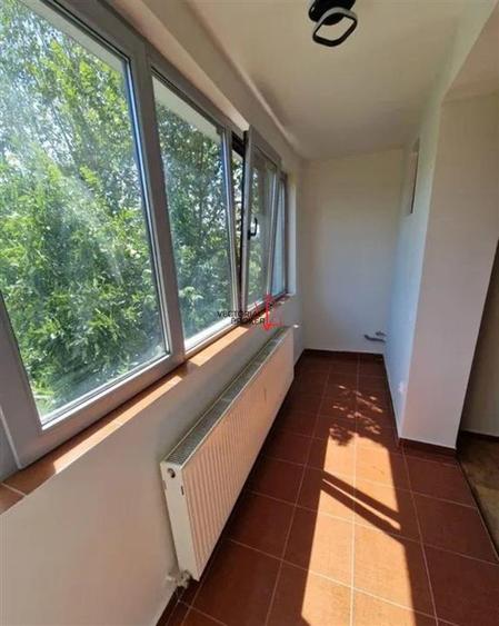 3 camere Titan Piata Minis renovat , luminos