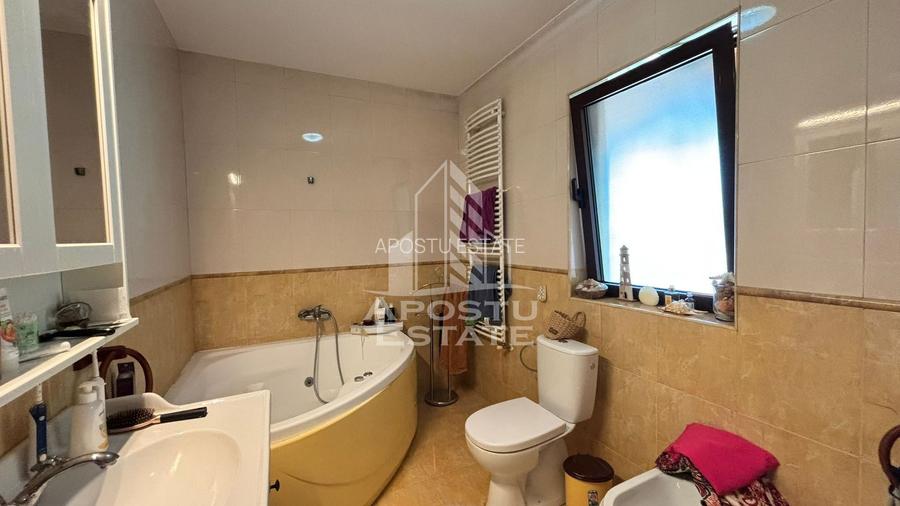 Casa individuala de vanzare cu 4 camere in zona Braytim, Timisoara - 9