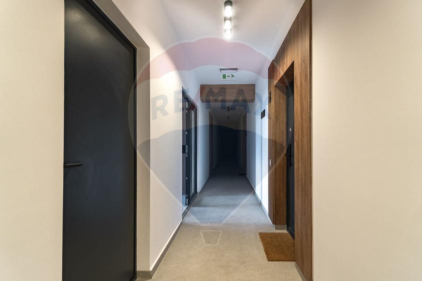 Apartament cu 2 camere în zona Tractorul