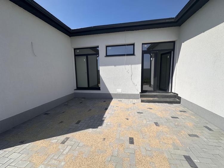 Vila premium cu design modern și teren generos de 400 mp