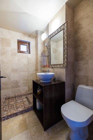 Apartament 5 camere de închiriat| Zona 15 Noiembrie |Vedere panoramica
