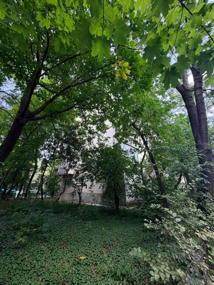 2 camere de vânzare în zona Gorjului | Bloc vechi