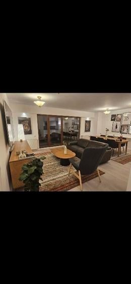 Alba Iulia | 4 Camere | Centrala | Balcon | Parcare | X2 Bai |