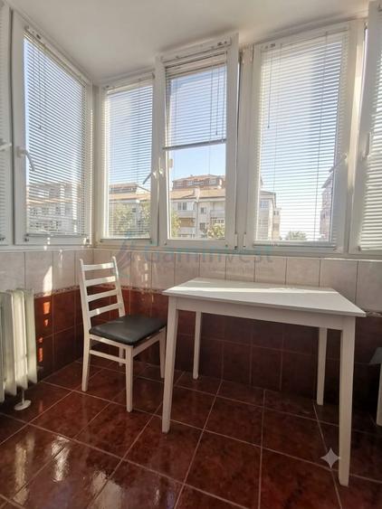 Apartament cu 3 camere de închiriat, zona Calea Aradului , Oradea