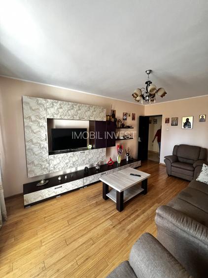 Apartament cu 3 camere, Cetate-Bulevard, etajul 2, balcon - 4