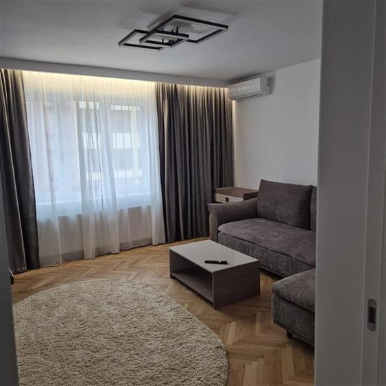APARTAMENT 2 CAMERE LUX, CENTRAL, LANGA TRIBUNAL