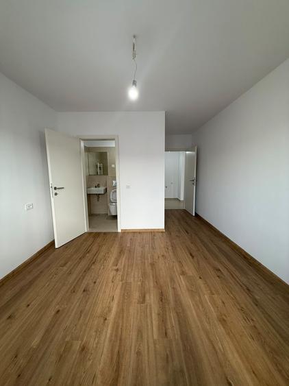Apartament 3 camere în clădire cu 3 etaje