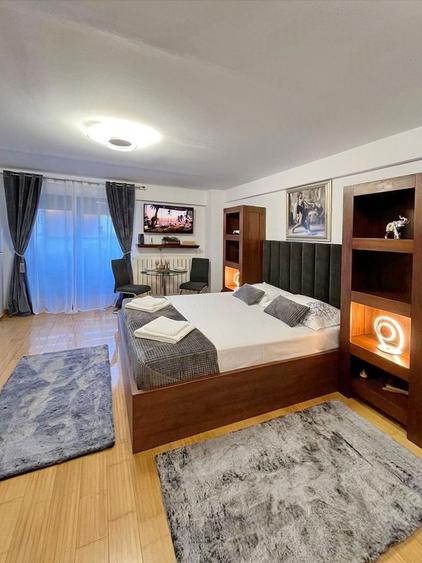 Studio Vanzare, Pozitionare Ultracentrala