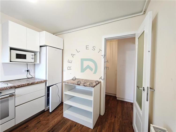 Apartament 3 camere de vanzare, Centru Civic