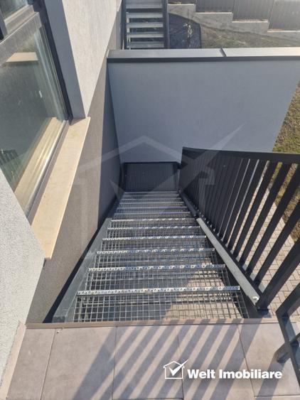 Vila in duplex, intr-o zona linistita, D+P+E, Dezmir