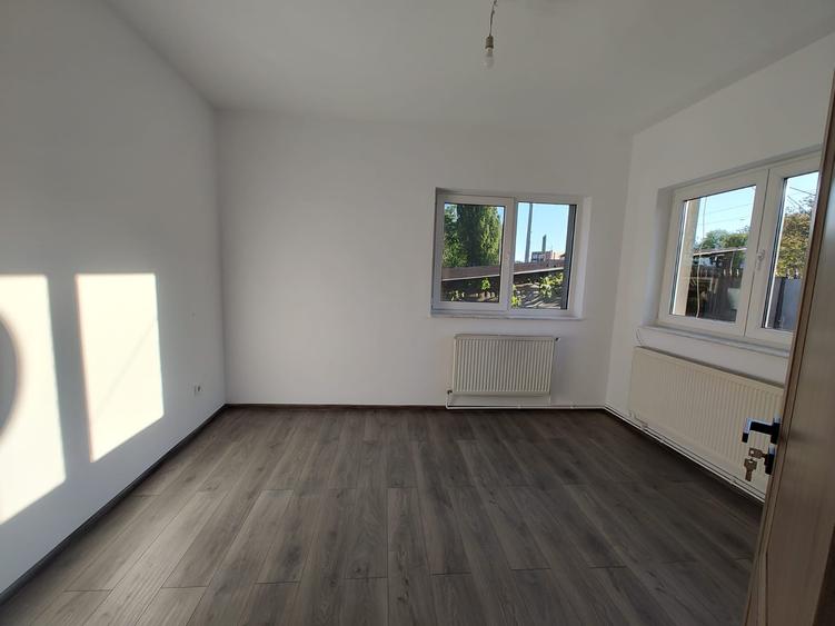 Spațiu birouri, 7 camere, curte, garaj, panouri fotovoltaice, Parcul Armătura