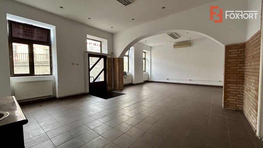 Apartament cu 3 camere, 97 mp utili la parter - zona Garii