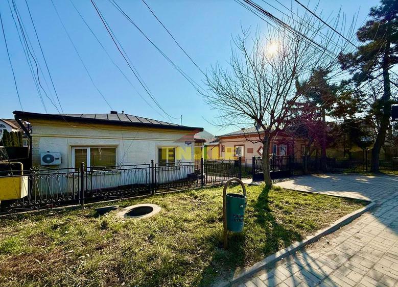 Vand sau inchiriez teren de 4500 mp Botosani zona mc Donalds !