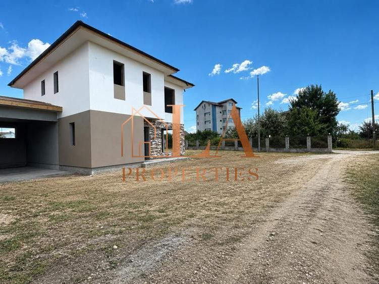 Casa individuala 5 camere | Incalzire in pardoseala | Garaj | Domnesti