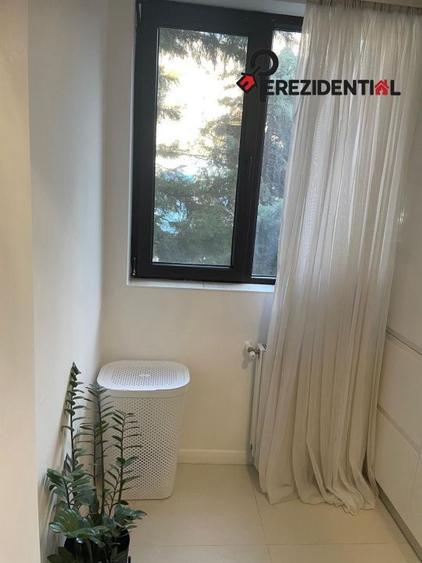 APARTAMENT 2 CAMERE PARC SEBASTIAN CU LOC PARCARE