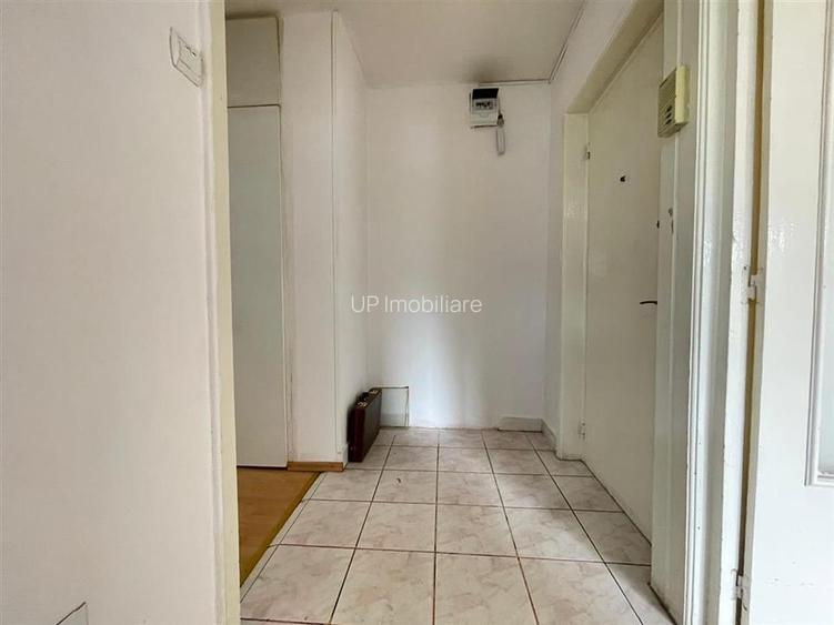 APARTAMENT 3 CAMERE | ETAJ 2 | DECEBAL | ALUMINEI | ORADEA | - 8