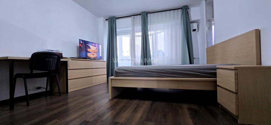 Garsoniera decomandata | Titan | Renovata | Mobilata & utilata | 9 min metrou - 2