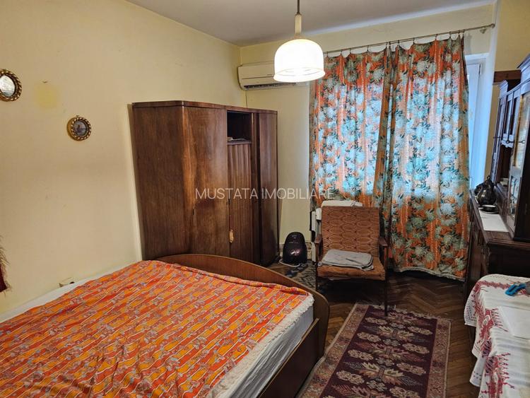 - Apartament 2 camere, confort 1 decomandat, Zona Centrala. - 4