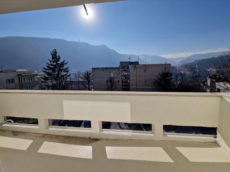 Apartament 3 Camere Lux Zona Desebita Centrul Cetate