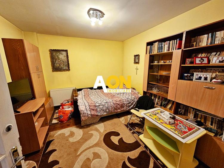 Casa 3 camere, 2 bai, mobilata, utilata, 645 mp teren, zona Lipoveni