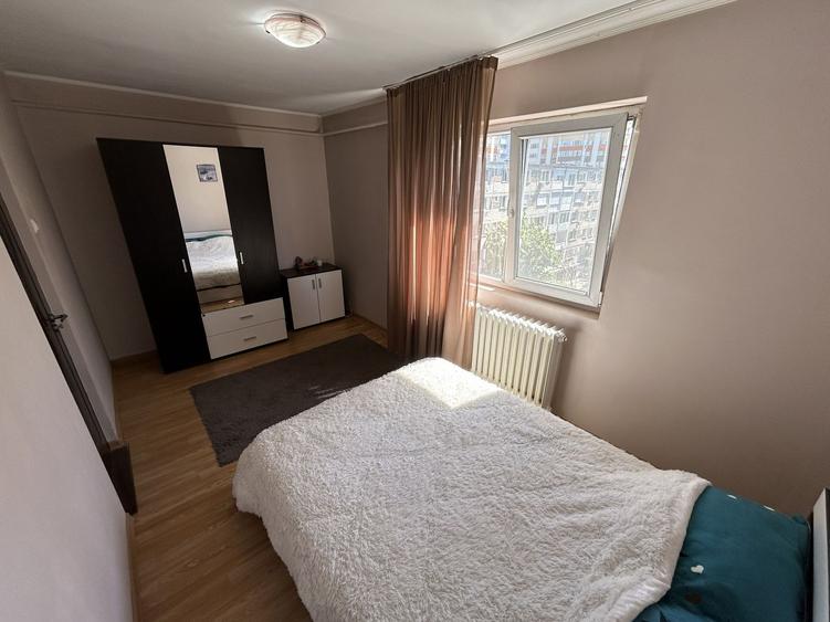 2 Cam-Dacia-5 Min Iulius Town-Mobilat-Utilat-43MP-77.000 Euro! Negociabil !