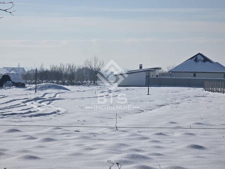 Teren cu suprafata 5300 mp intravilan