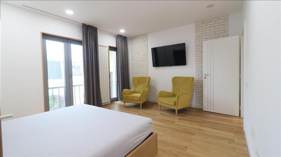 Apartament cu curte, Cantemir, Premium