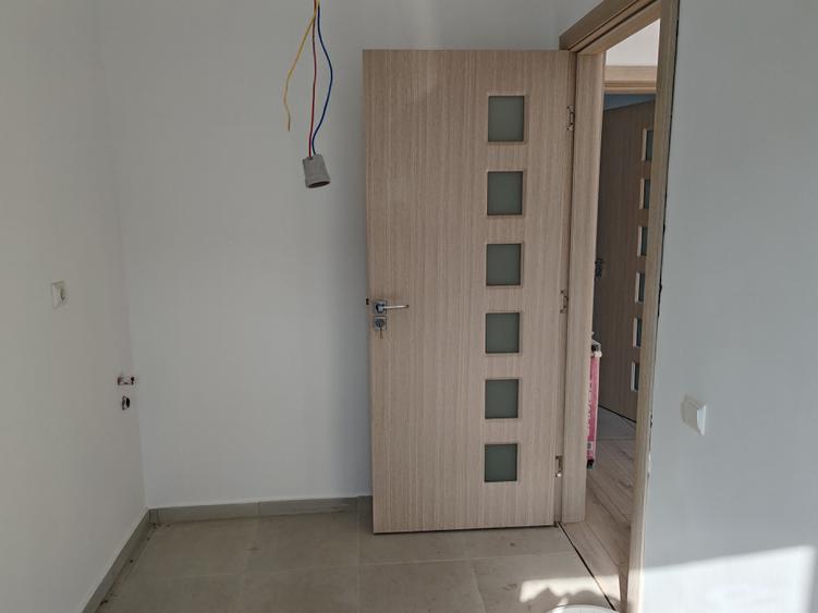 Casa 4 camere libera la vanzare SANPETRU - iesirea spre Harman