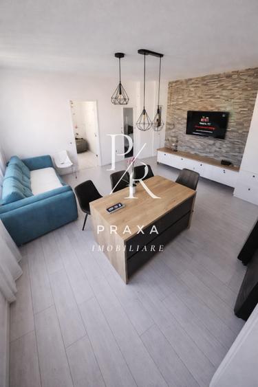 Apartament 3 camere, 61,5 mp, terasa 50mp, lift, 2 garaje, AC, zona Cetatii!