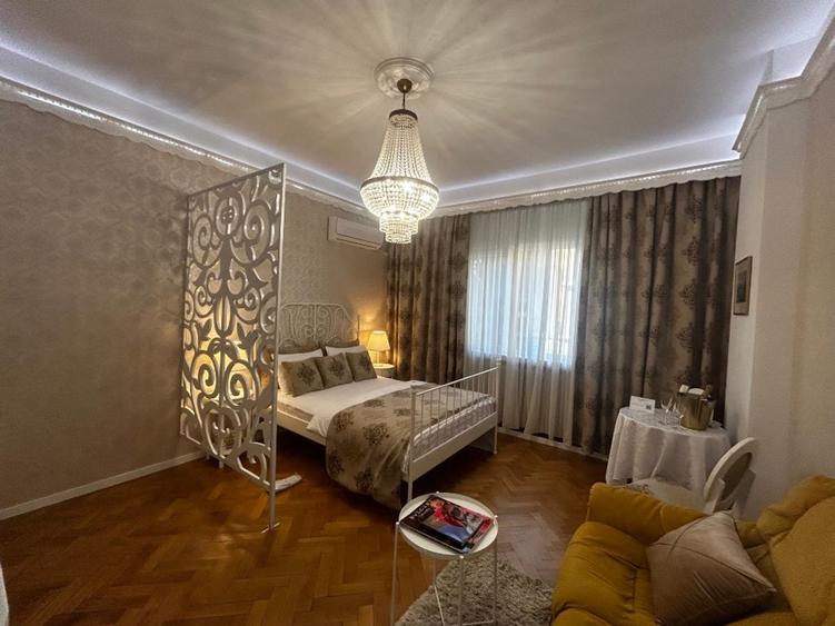Universitate - Garsonieră Luxury Design, Prima închiriere după renovare