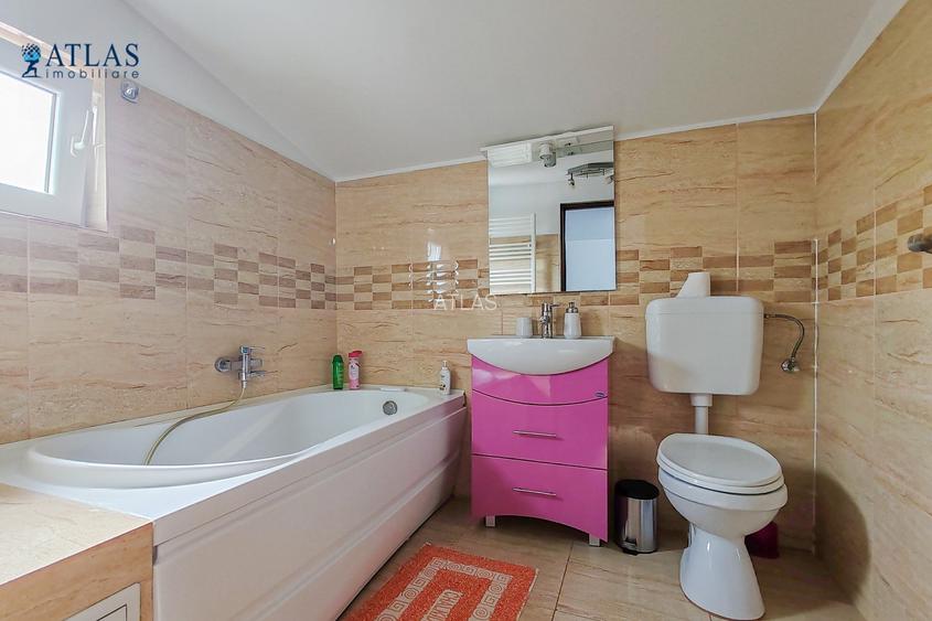 2 case independente, curți separate, 866 mp suprafață teren, Bod - 30