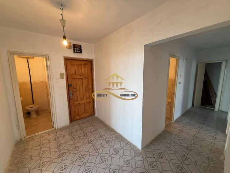 Apartament 3 camere de vanzare in Bacau