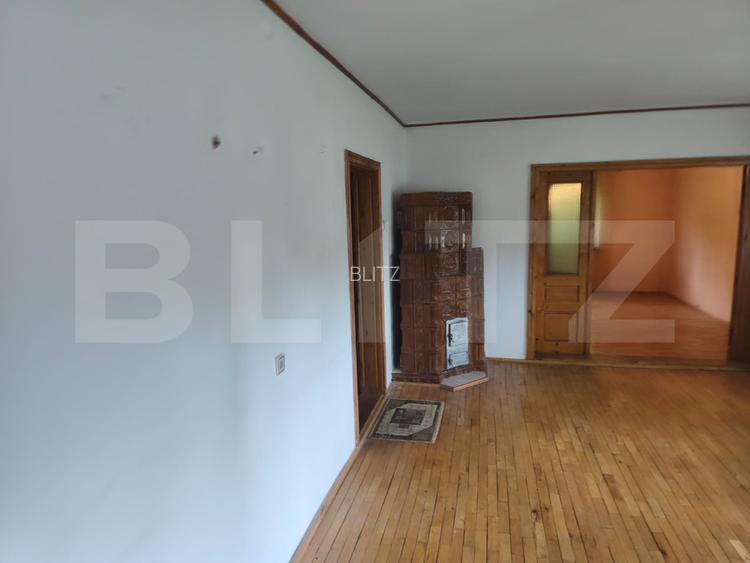 Casa P+1, 242.59 mp si teren de 1.756 mp, zona Campulung Moldovenesc