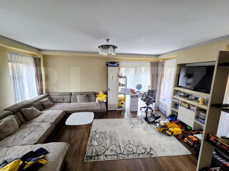 Duplex modern cu grădină proprie 300 mp, 4 camere, 2 bai, zona Terra !
