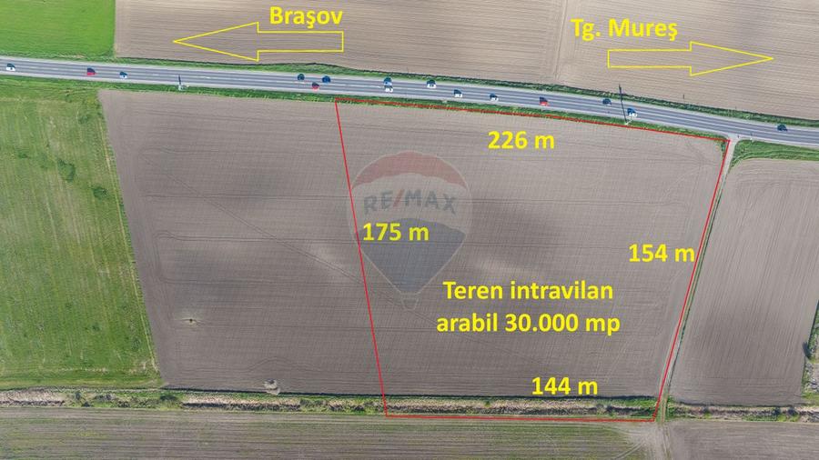 Teren intravilan, 30000 mp, zona Hanul din Ardeal