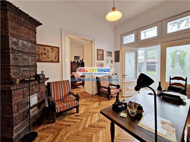 Casa veche renovata, parter+mansarda, curte proprie, Foisorul de Foc