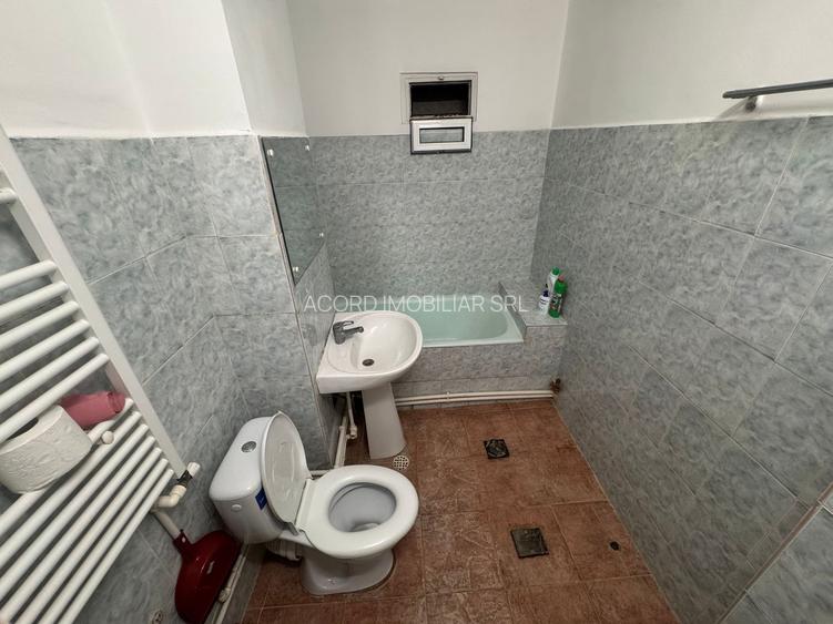Apartament 4 camere zona Cet cu Centrala - 7